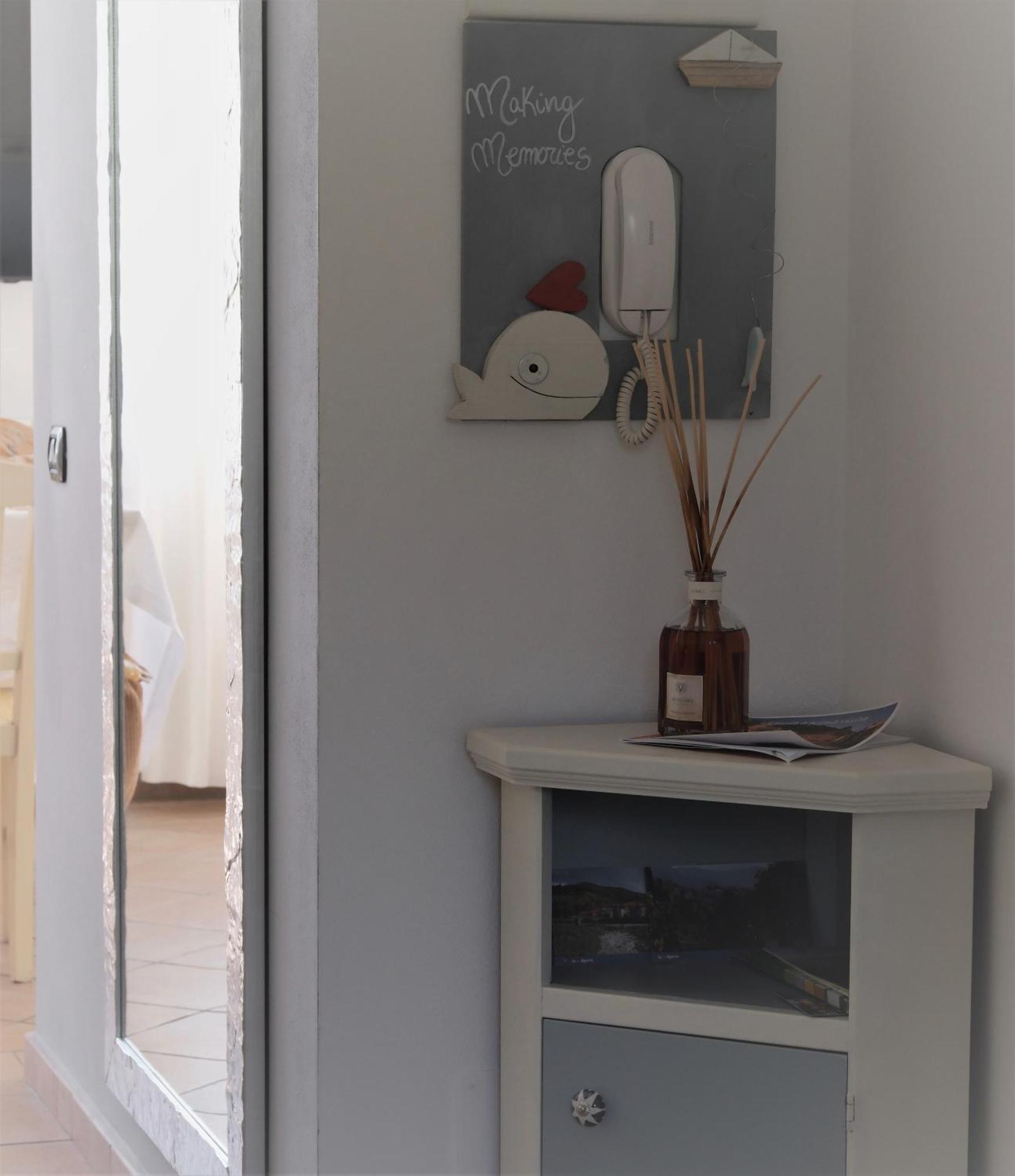 My Place Your Place Corniglia Exterior foto
