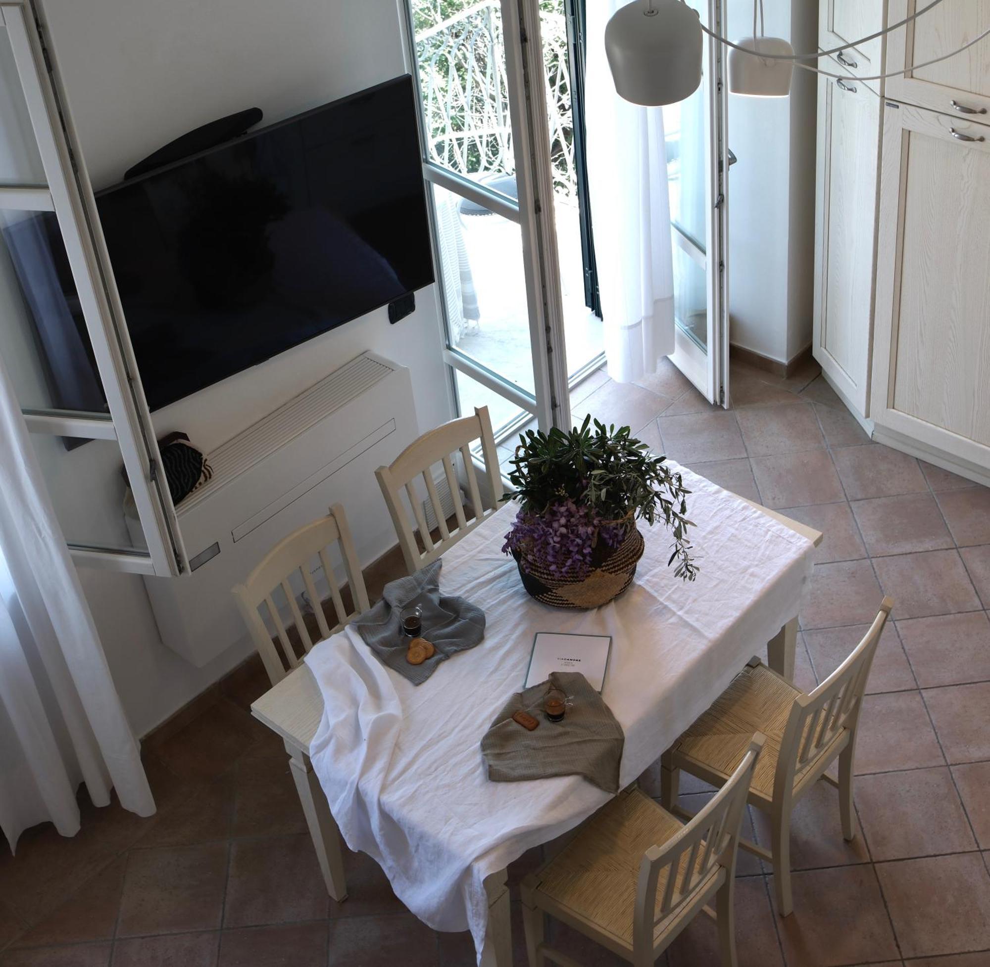 My Place Your Place Corniglia Exterior foto